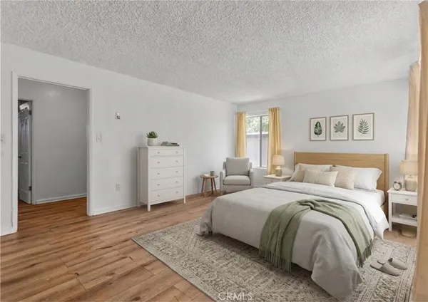 $299,000 | 8649 Sunland Boulevard, Unit 5, Sun Valley, CA 91352