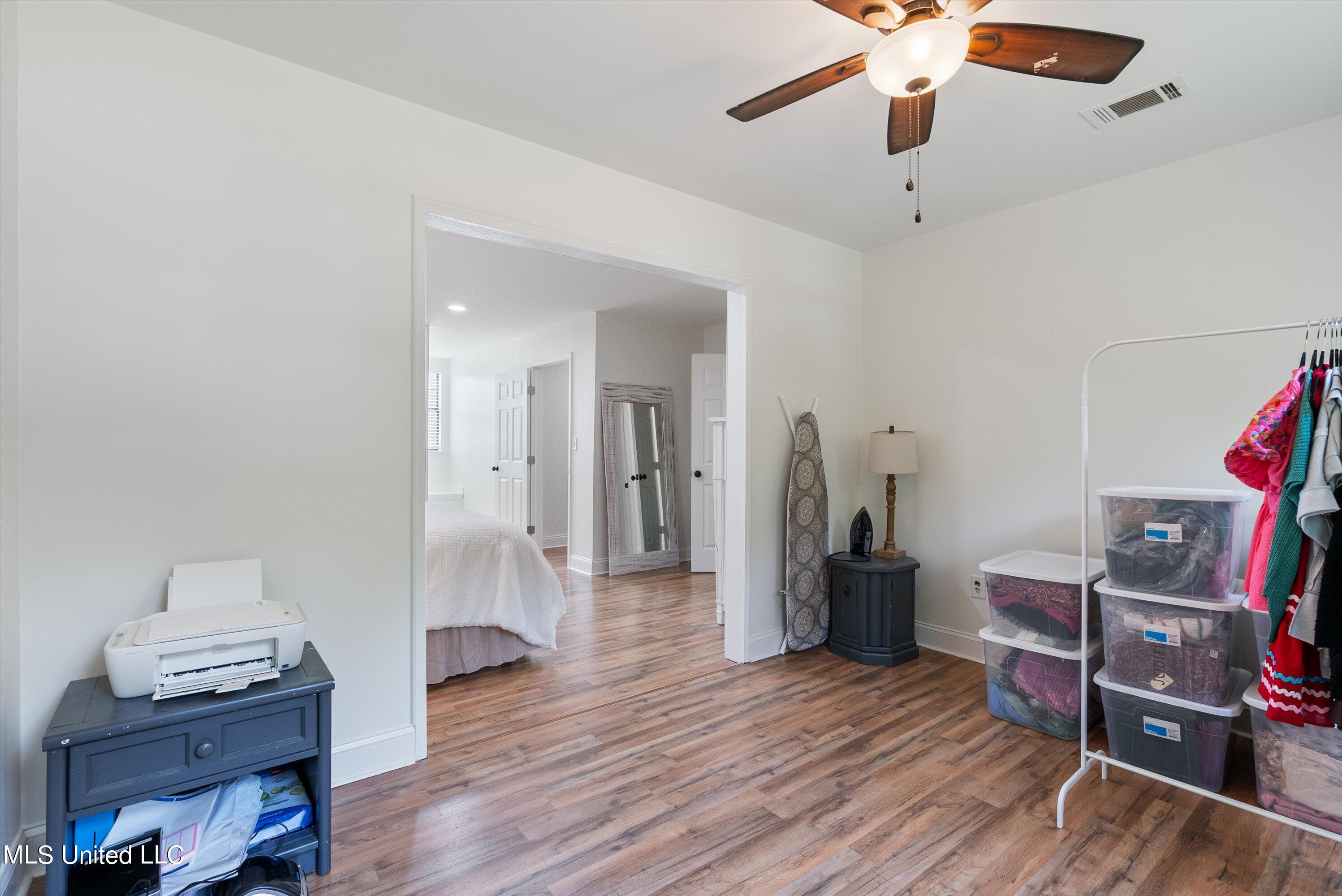 1831 Hammond Hill Road Como, MS 38619 - Photo 25 of 32 25-Office - Copy