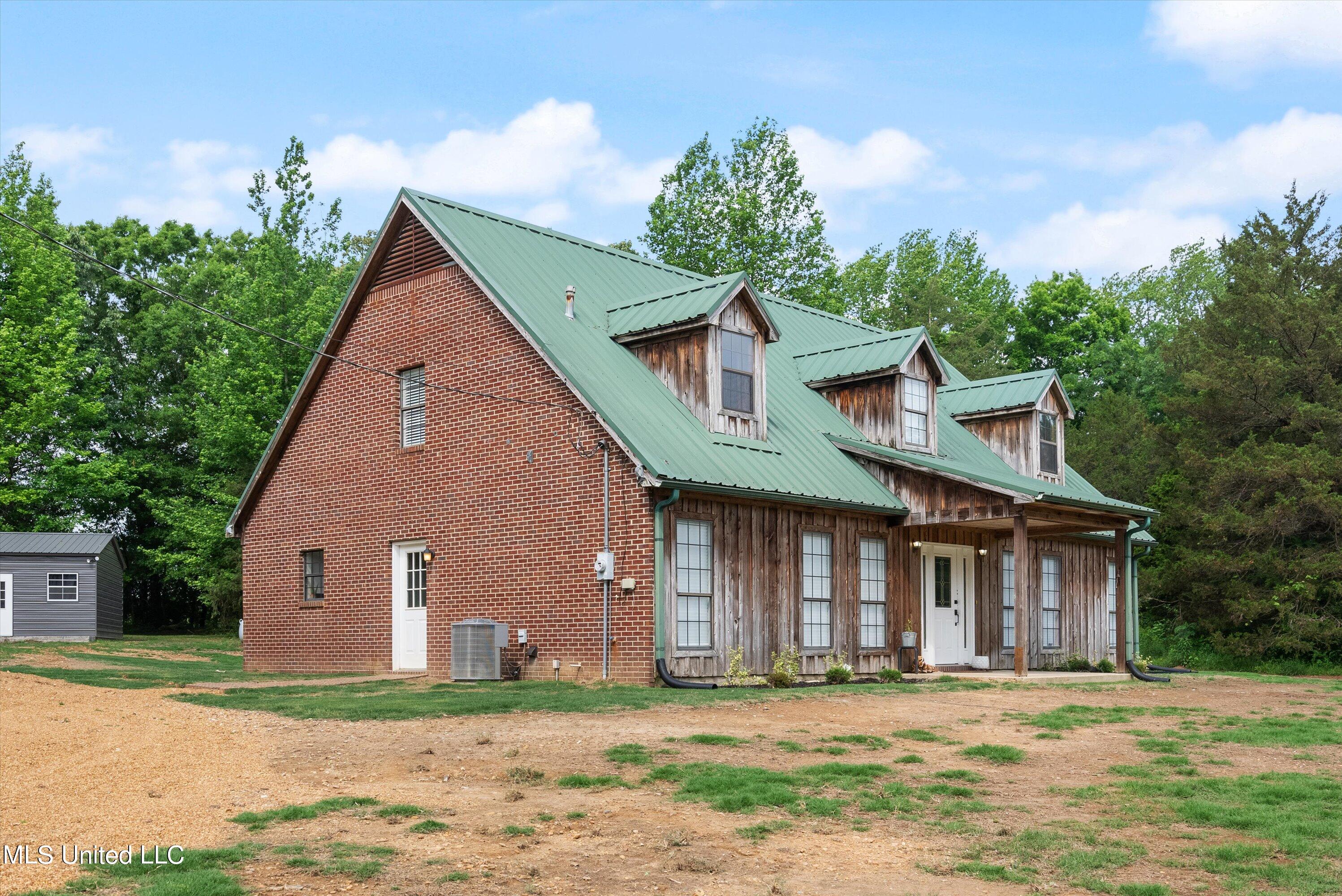 1831 Hammond Hill Road Como, MS 38619 - Photo 5 of 32 03-Front Exterior