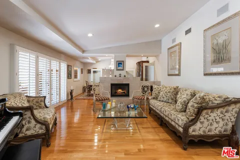 $2,395,000 | 19717 Wells Drive, Woodland Hills, CA 91364