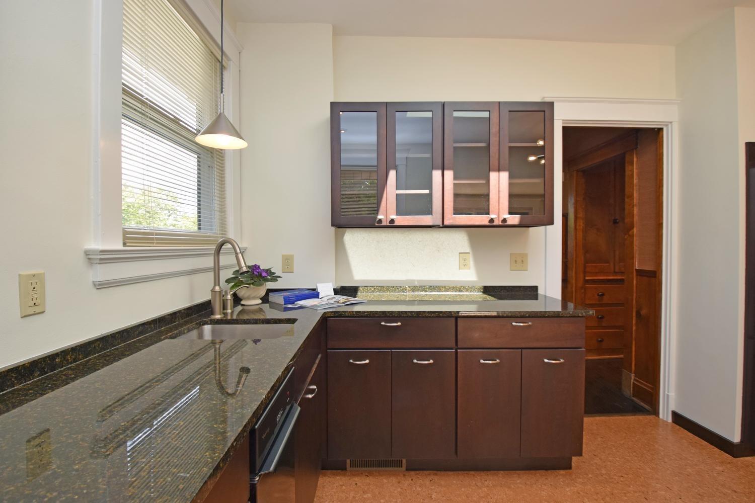 2921 Madison Road Cincinnati, OH 45209 - Photo 17 of 50 Gallery Image 17