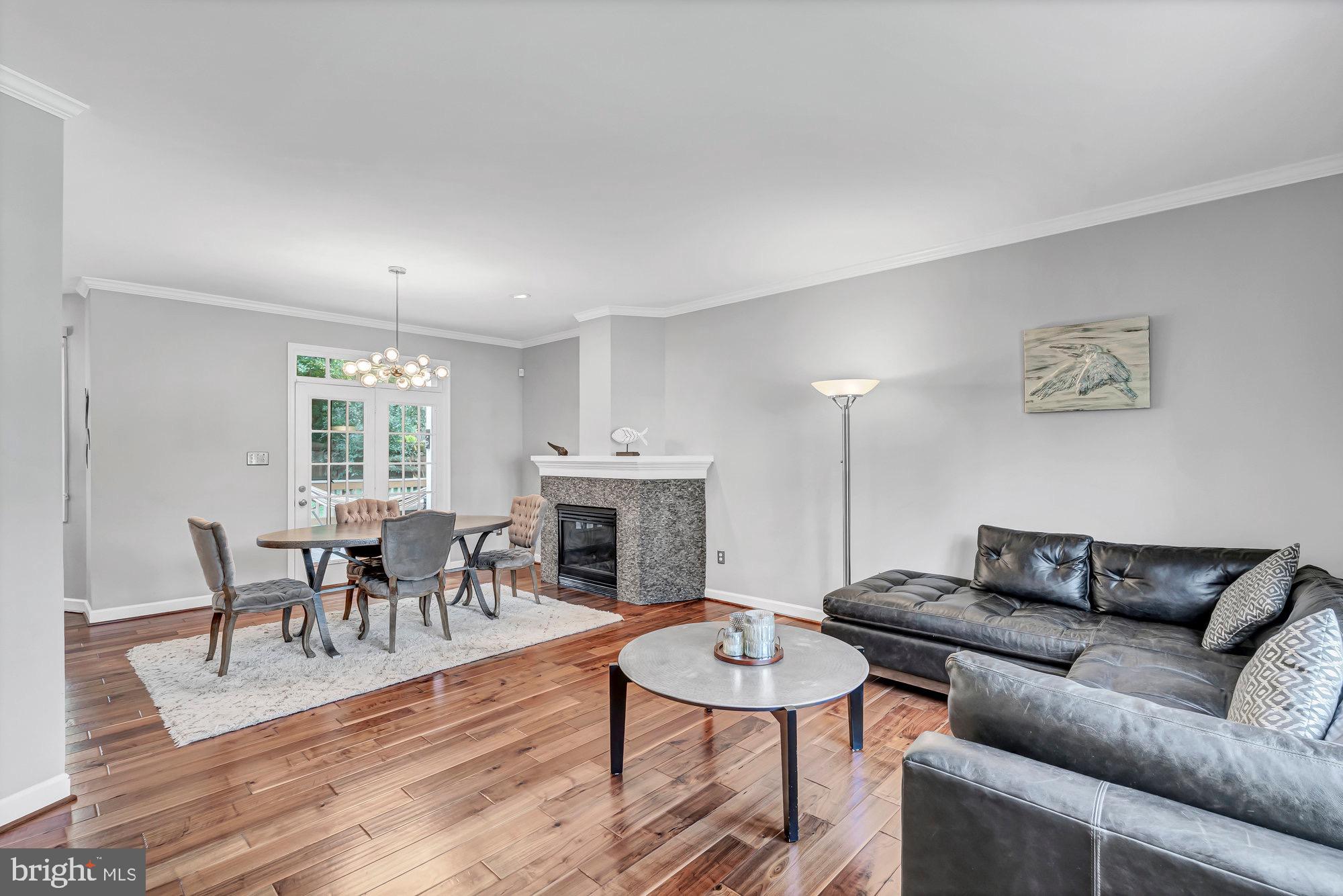 215 Tapawingo Road Southeast Vienna, VA 22180 - Photo 2 of 91