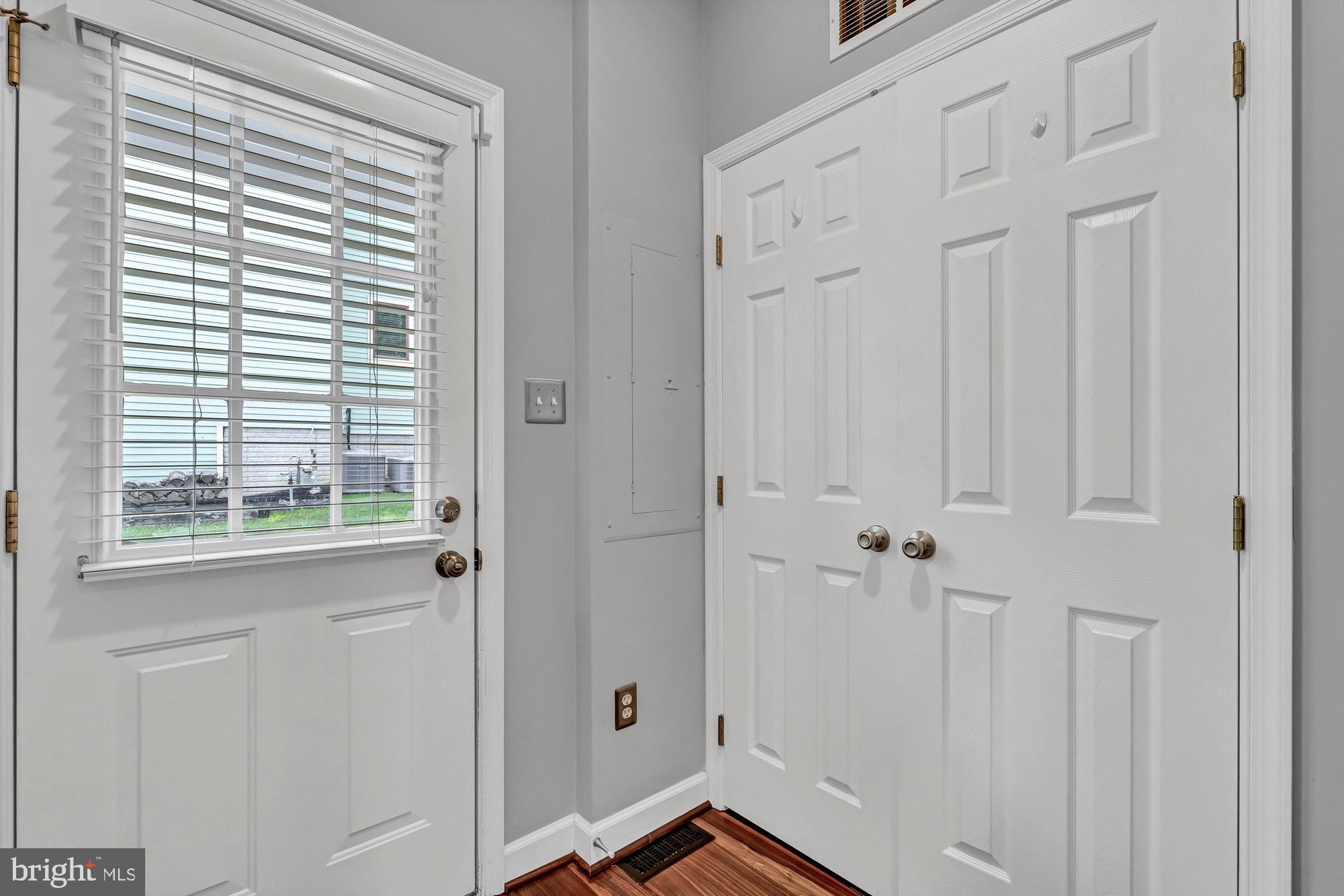 215 Tapawingo Road Southeast Vienna, VA 22180 - Photo 29 of 91