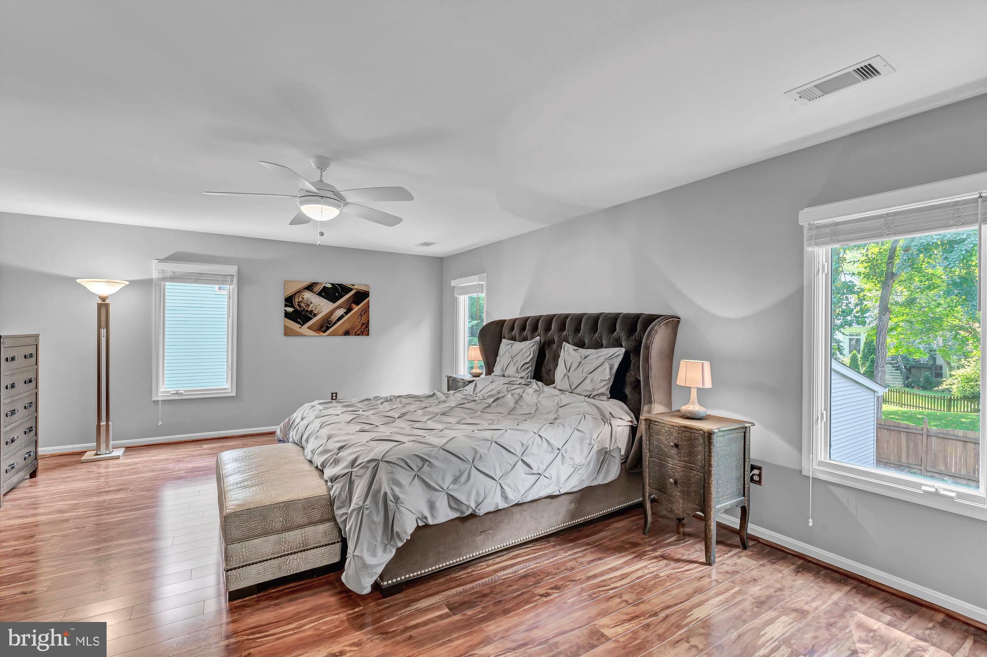 215 Tapawingo Road Southeast Vienna, VA 22180 - Photo 34 of 91