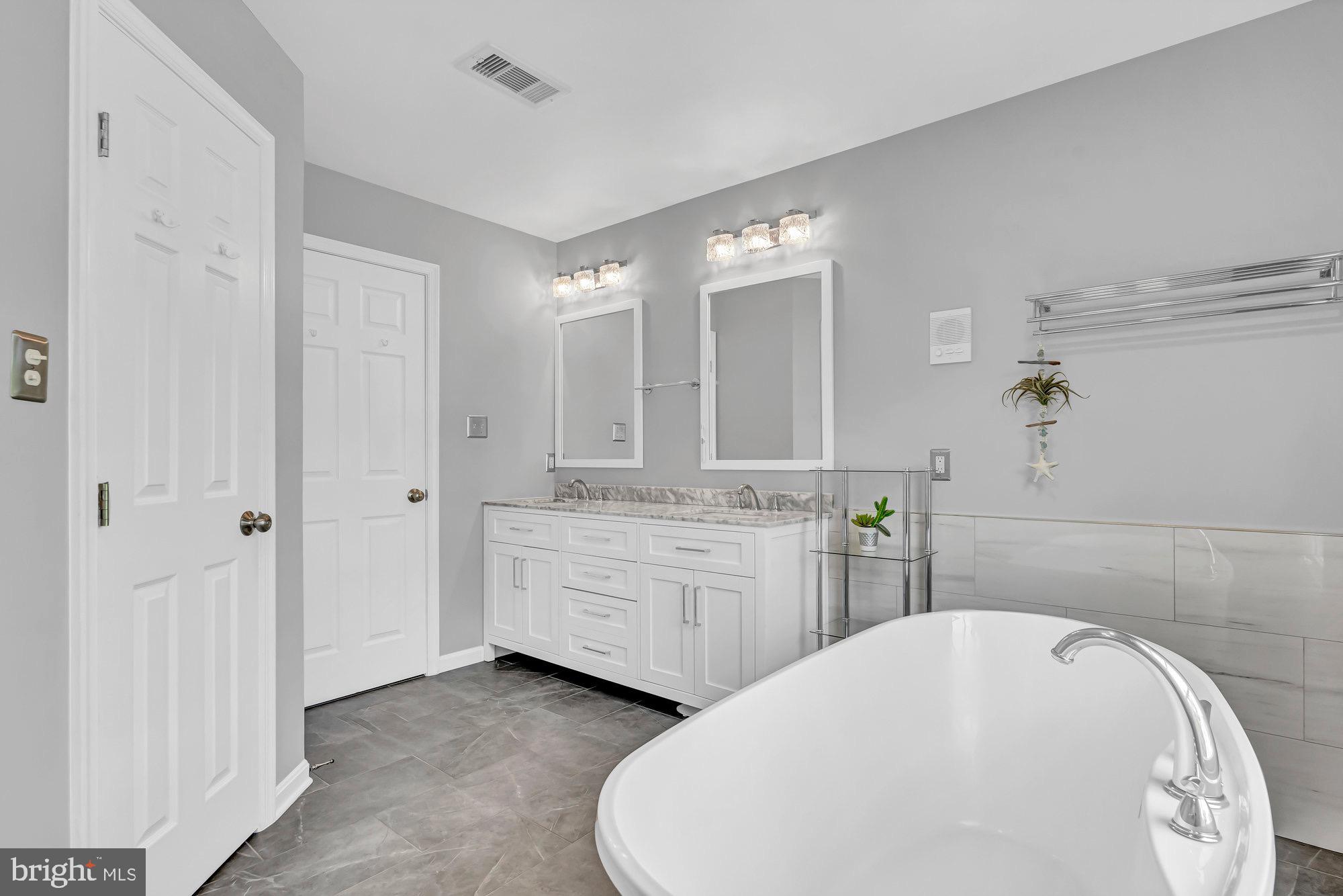 215 Tapawingo Road Southeast Vienna, VA 22180 - Photo 43 of 91