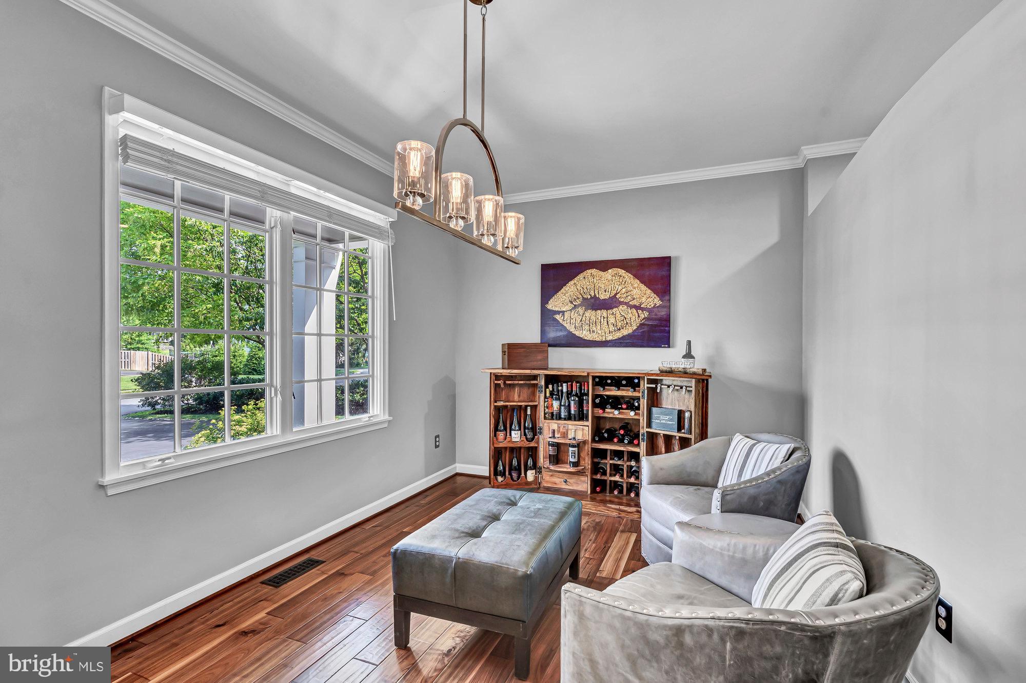 215 Tapawingo Road Southeast Vienna, VA 22180 - Photo 9 of 91