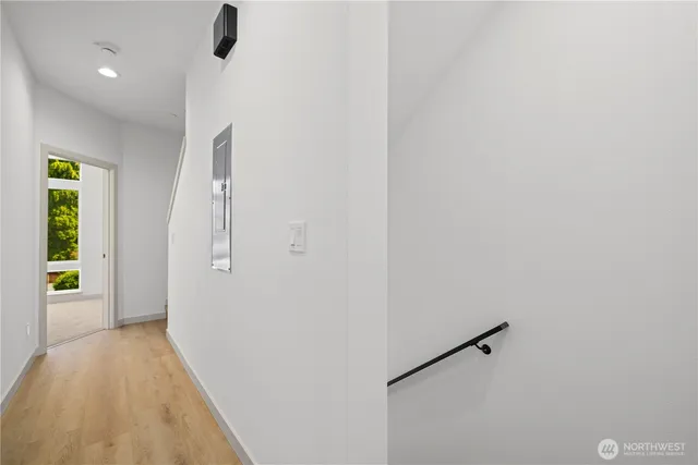 $875,000 | 7009 9th Avenue Northeast, Seattle, WA 98115