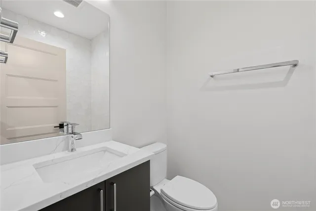 $875,000 | 7009 9th Avenue Northeast, Seattle, WA 98115