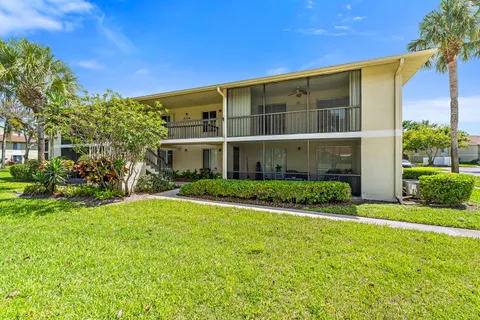 $234,900 | 6536 Chasewood Drive, Unit H, Jupiter, FL 33458