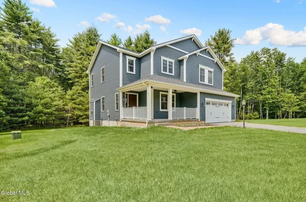 $949,000 | 6 Pine Bark Place, Wilton, NY 12866