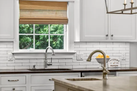 $4,250,000 | 357 Monomoscoy Road, Mashpee, MA 02649