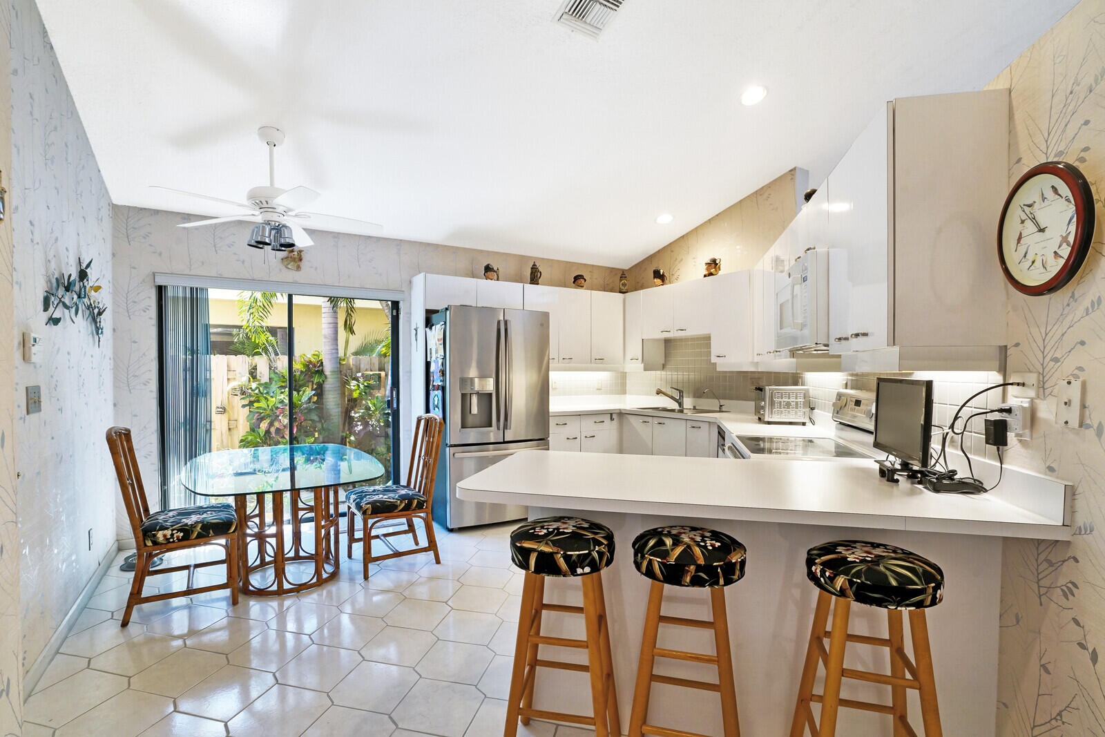 402 Oregon Lane Boca Raton, FL 33487 - Photo 18 of 63 13_Image_13_mls