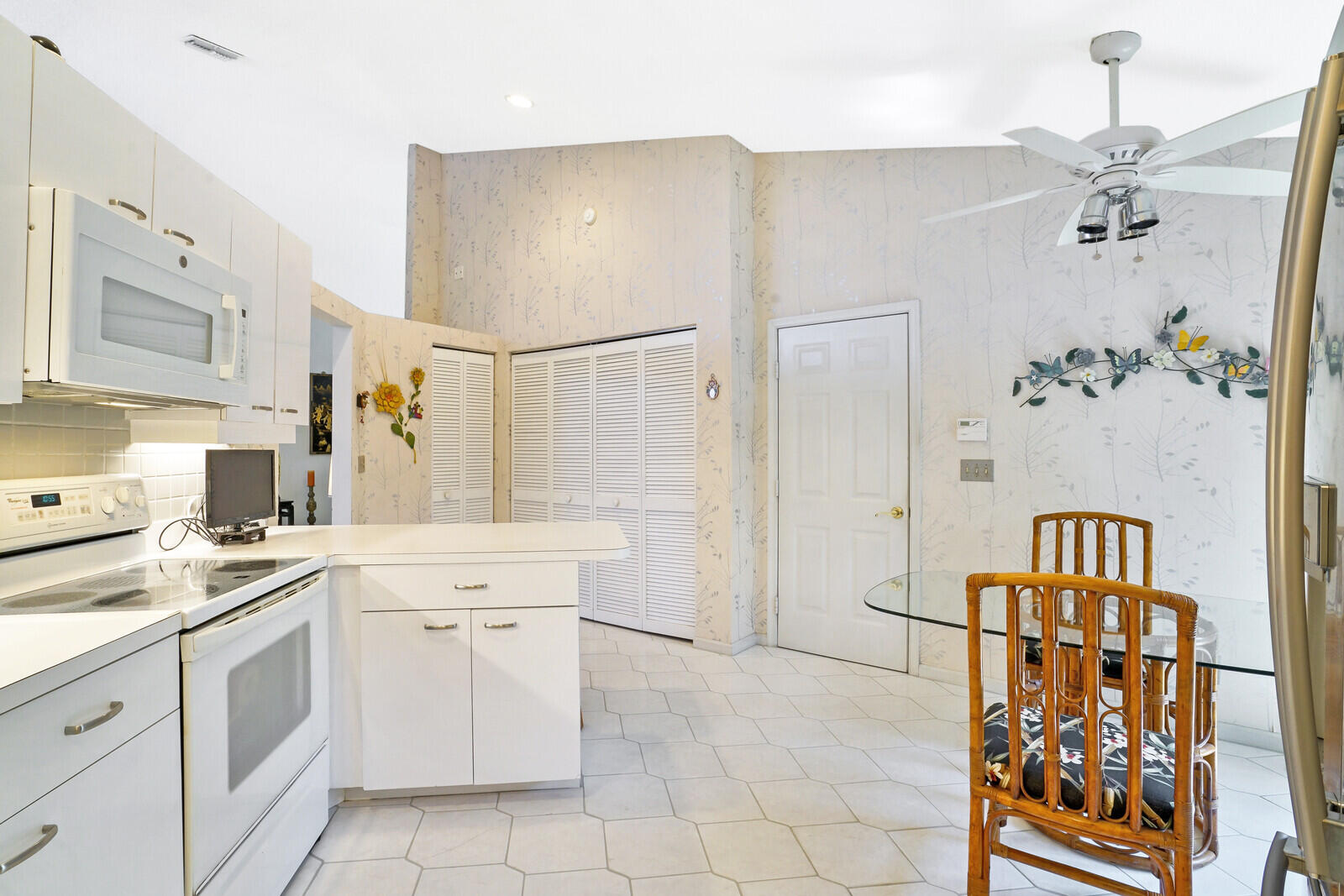 402 Oregon Lane Boca Raton, FL 33487 - Photo 22 of 63 16_Image_16_mls