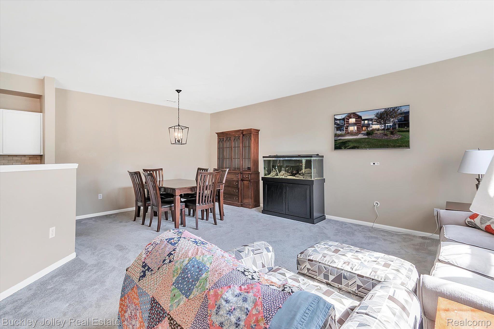 4233 Hampton Ridge Boulevard Howell, MI 48843 - Photo 17 of 25 Spacious Floor