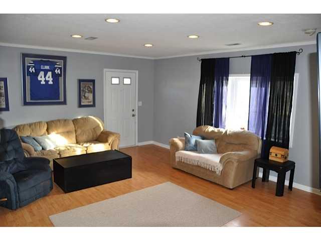 7306 North Carroll Road Indianapolis, IN 46236 - Photo 4 of 18 Gallery Image 4
