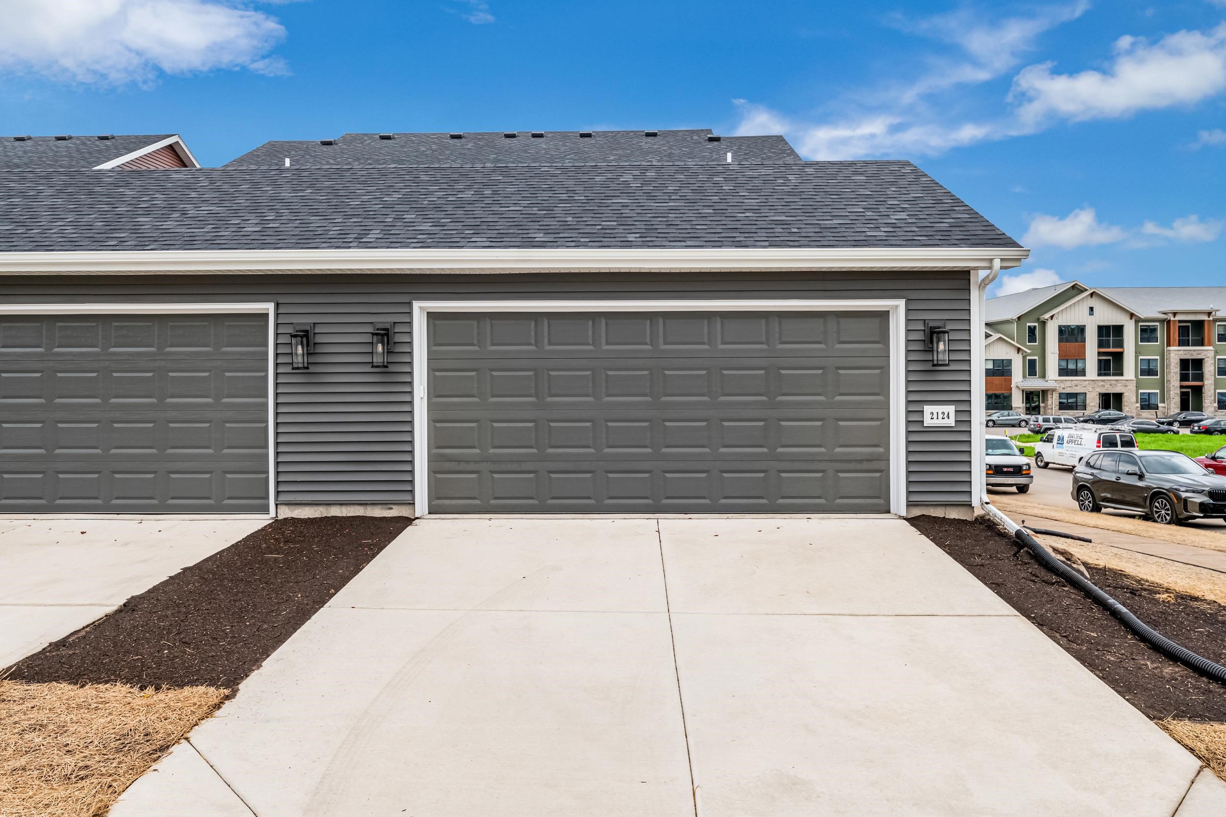 2124 South High Point Road Madison, WI 53719 - Photo 5 of 33 Gallery Image 5