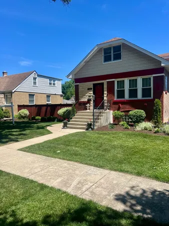 $649,900 | 3147 Sunnyside Avenue, Brookfield, IL 60513