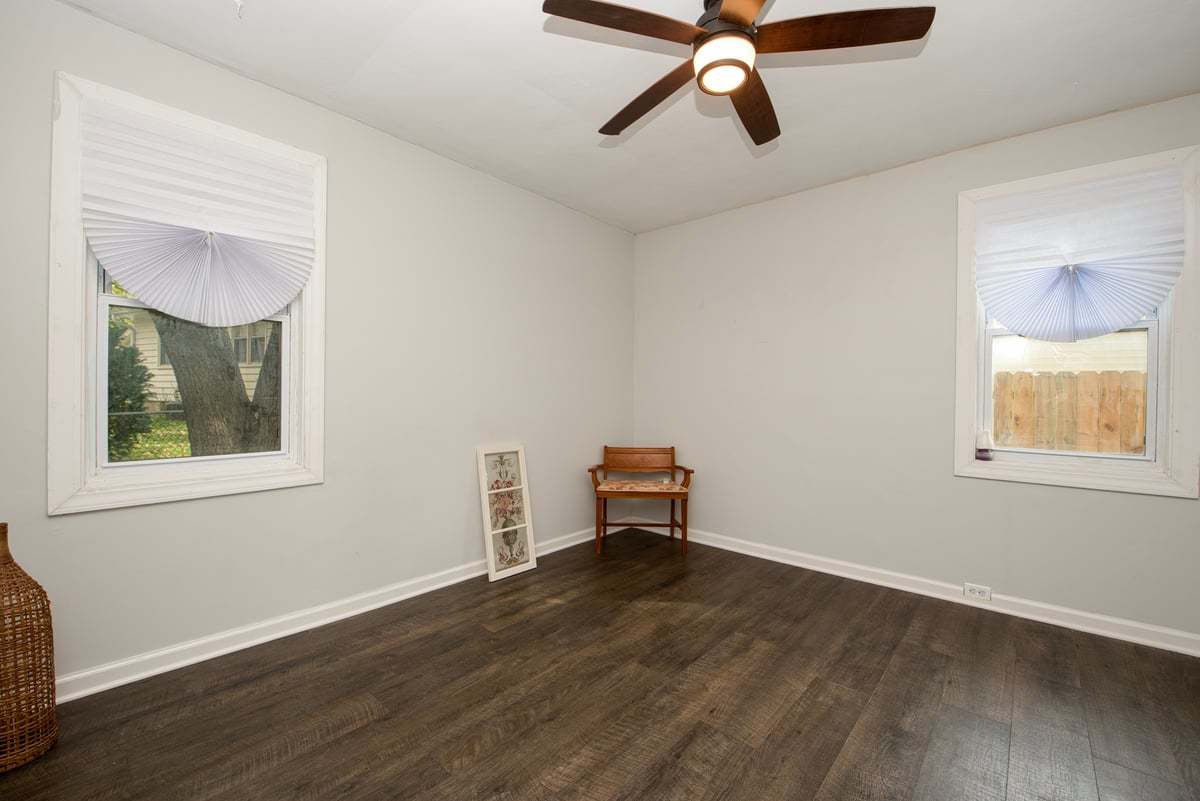 135 Oak Drive DeKalb, IL 60115 - Photo 12 of 23