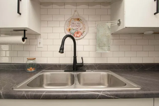 a close view of sink and tap