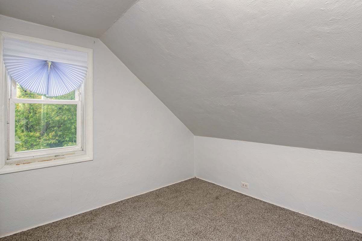 135 Oak Drive DeKalb, IL 60115 - Photo 21 of 23