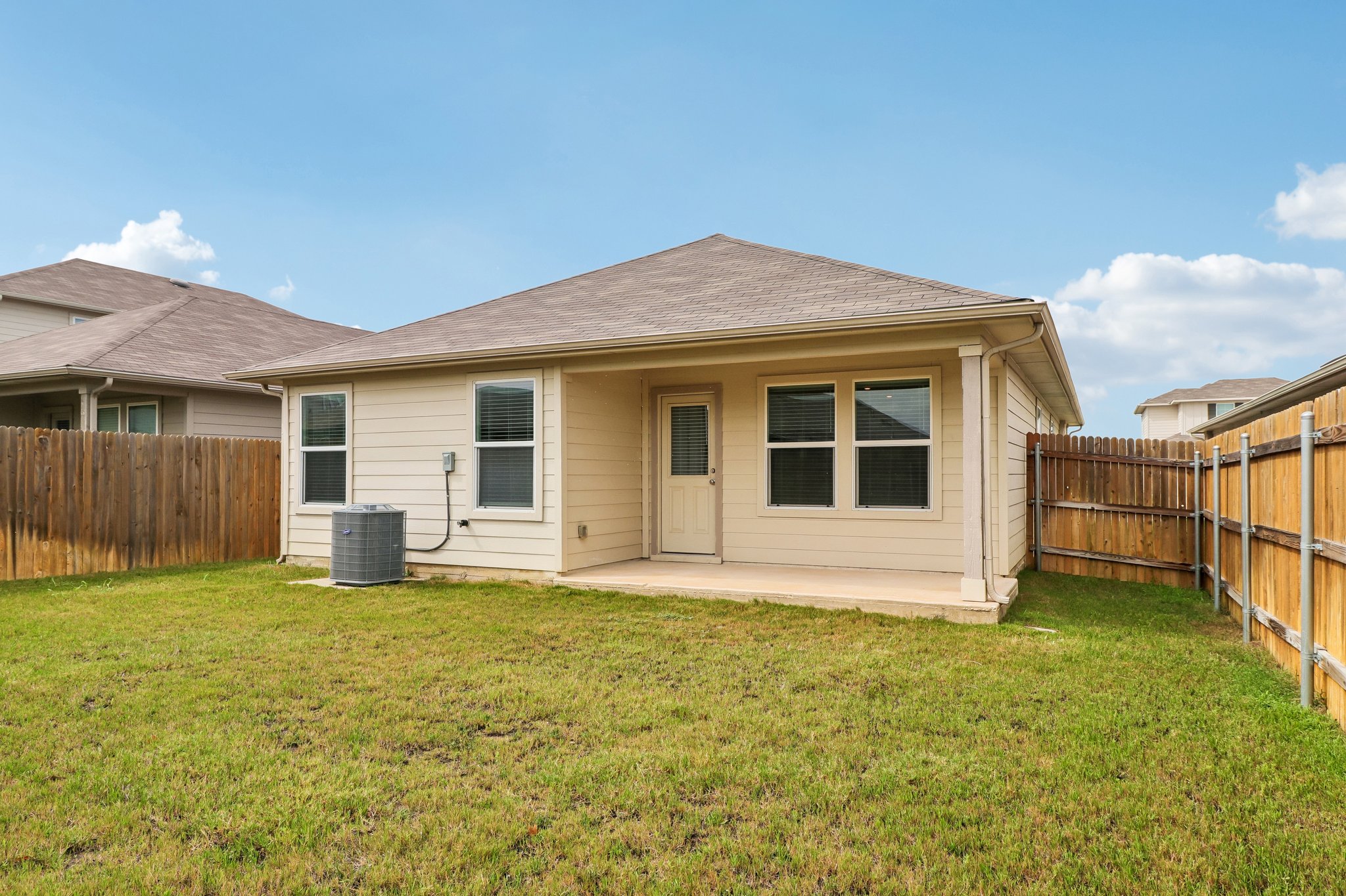 12317 Token Trail Elgin, TX 78621 - Photo 26 of 29 Gallery Image 26