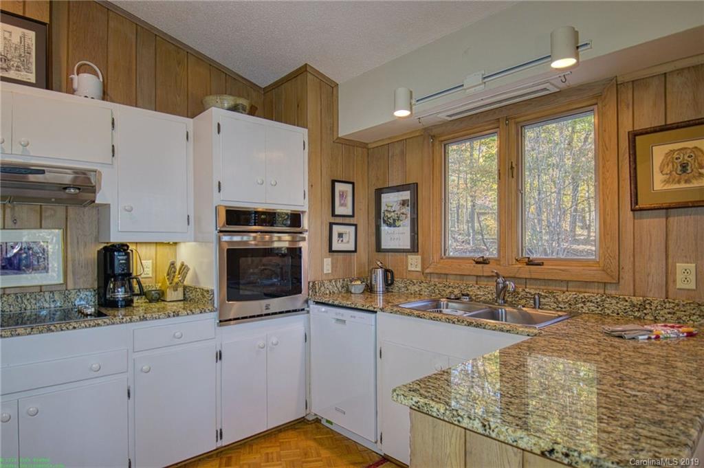 245 Devils Ridge Lane Tryon, NC 28782 - Photo 13 of 25 Gallery Image 13