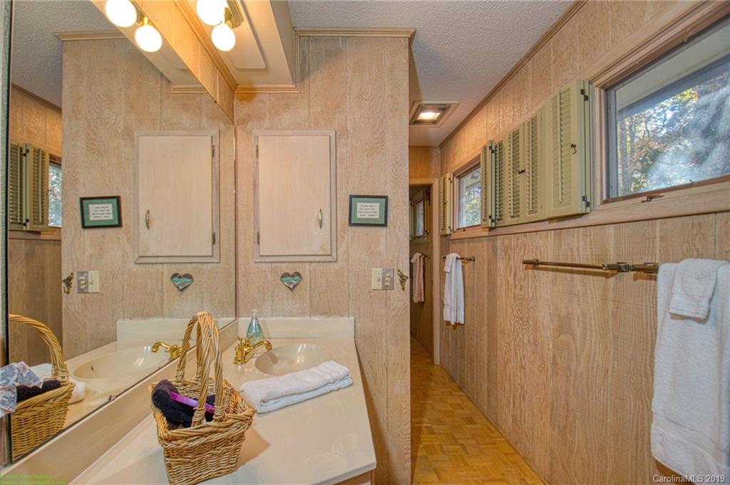 245 Devils Ridge Lane Tryon, NC 28782 - Photo 17 of 25 Gallery Image 17