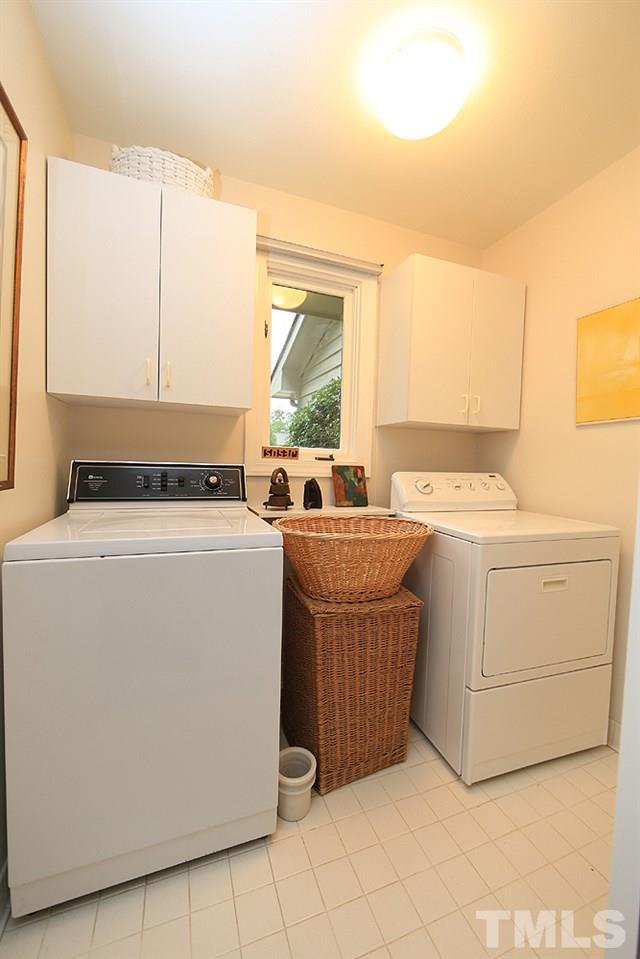 1504 Pecore Place Raleigh, NC 27615 - Photo 18 of 25 Plenty of room here on 1st floor.