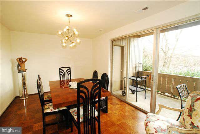 101 Cross Keys Road, Unit D Baltimore, MD 21210 - Photo 6 of 16 Dining Room