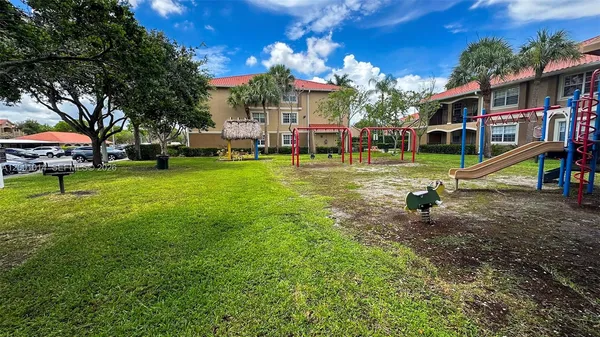 $330,000 | 11700 Southwest 2nd Street, Unit 13201, Pembroke Pines, FL 33025