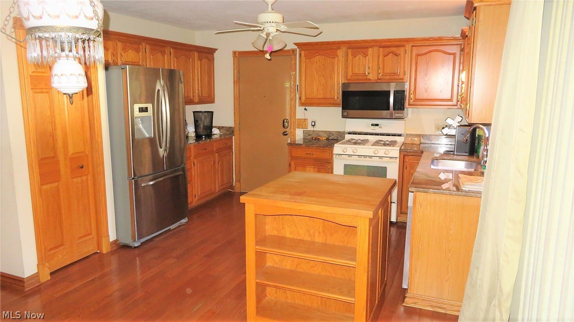 11213 W Road Wakeman, OH 44889 - Photo 7 of 18 Country Kitchen