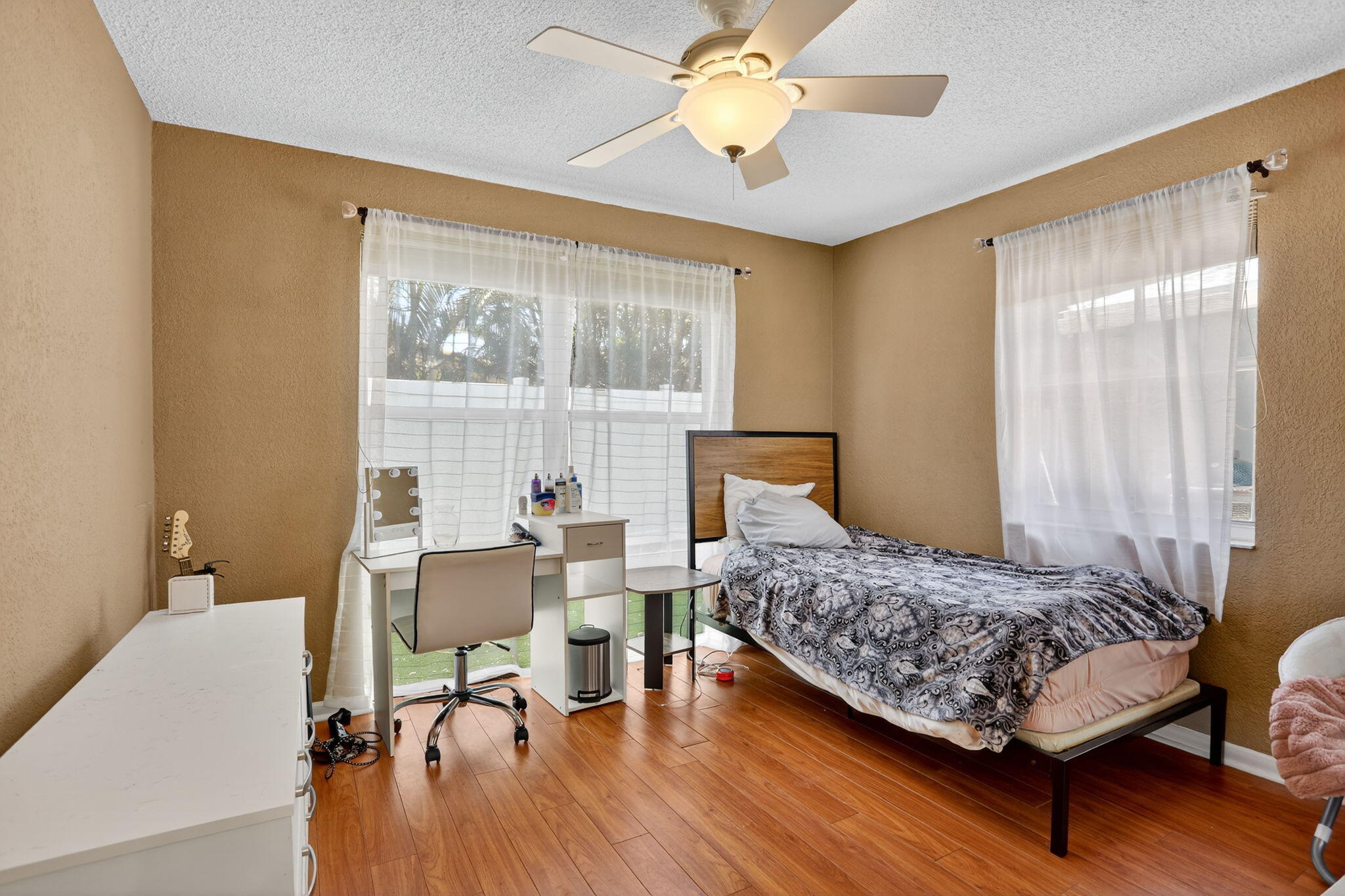 1960 Northeast 31st Street Lighthouse Point, FL 33064 - Photo 19 of 28 19 Third Bedroom