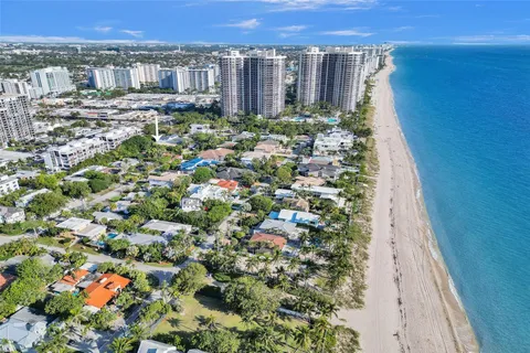 $2,699,000 | 3043 Center Avenue, Fort Lauderdale, FL 33308