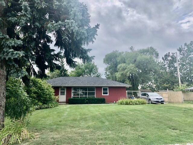 2701 Front Yard 1