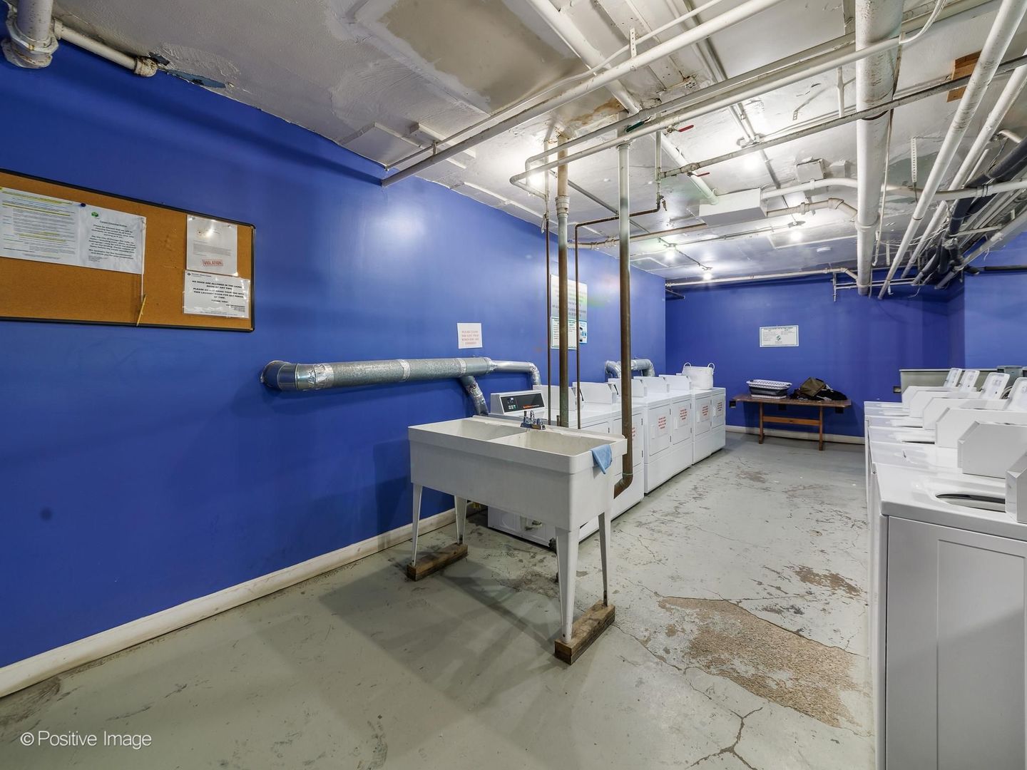 7025 North Sheridan Road, Unit 2E Chicago, IL 60626 - Photo 14 of 18 Gallery Image 14