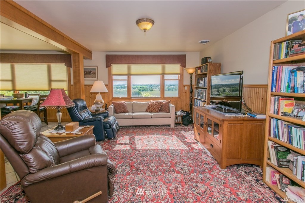 11801 5.6 Road Northeast Moses Lake, WA 98837 - Photo 8 of 21 Gallery Image 8