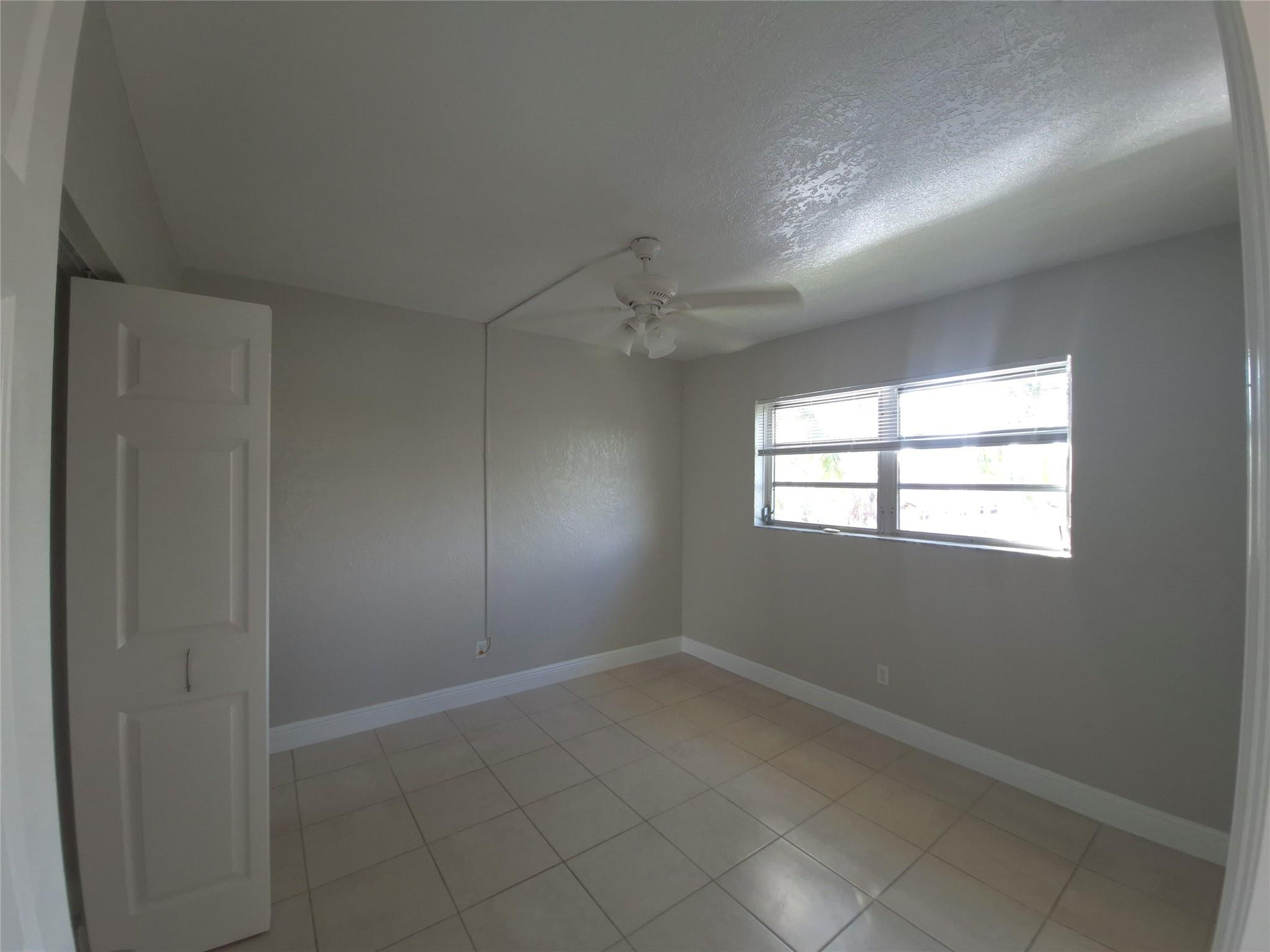 5810 Northeast 14th Road, Unit 6 Fort Lauderdale, FL 33334 - Photo 6 of 12 Photo 6