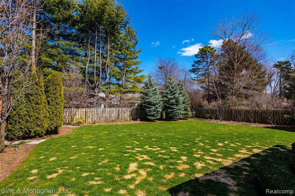 188 Merriweather Road Grosse Pointe Farms, MI 48236 - Photo 6 of 6