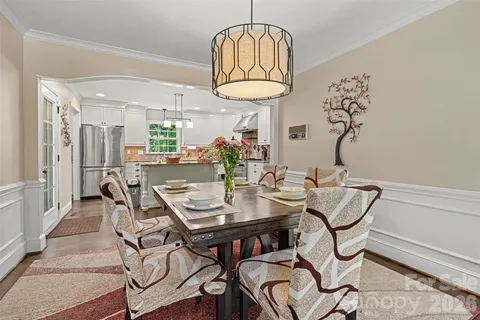 $800,000 | 5812 Camelot Drive, Charlotte, NC 28270