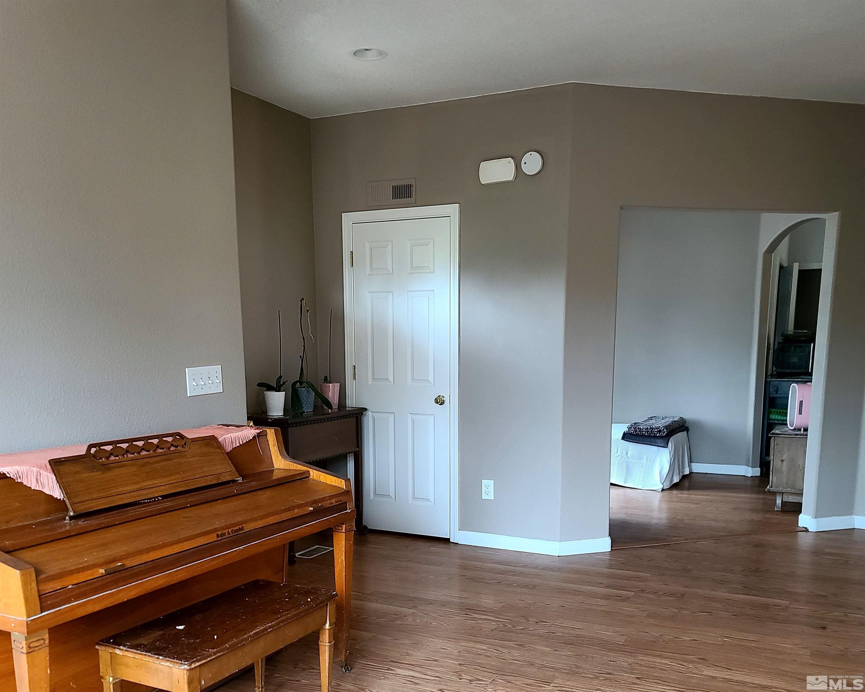 5999 Omaha Street Reno, NV 89506 - Photo 13 of 18 Photo 15