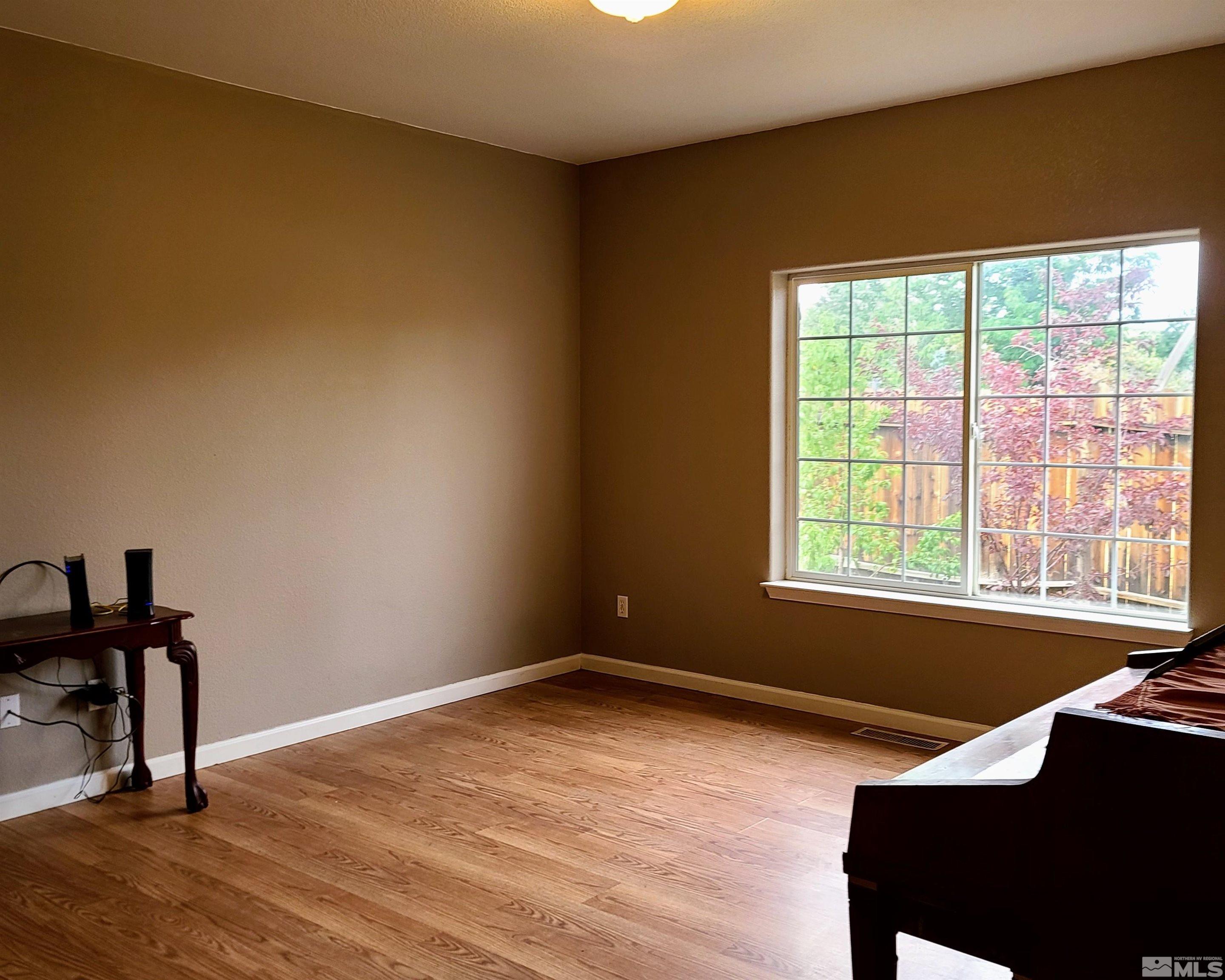 5999 Omaha Street Reno, NV 89506 - Photo 7 of 18 Photo 8