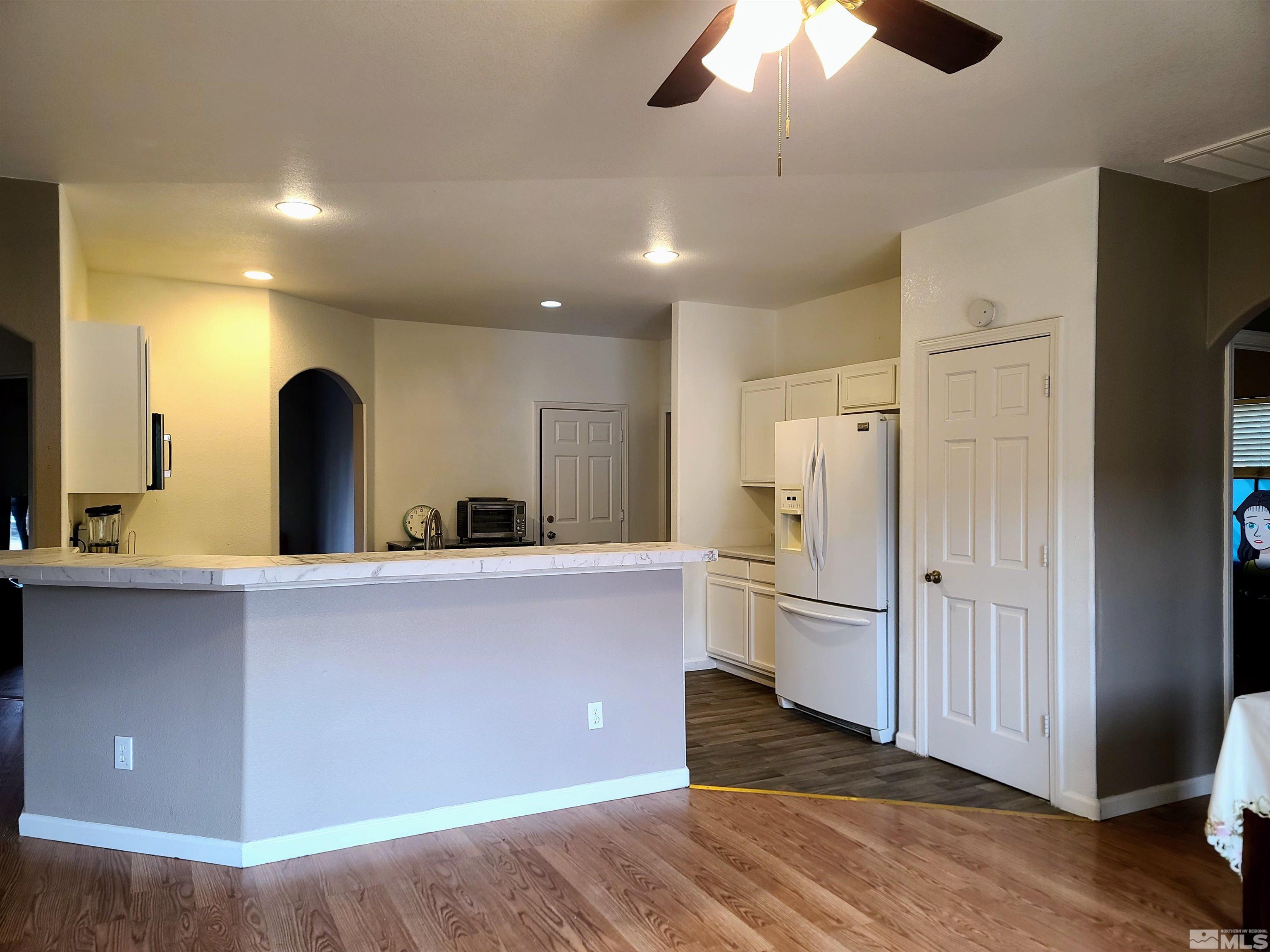 5999 Omaha Street Reno, NV 89506 - Photo 8 of 18 Photo 10