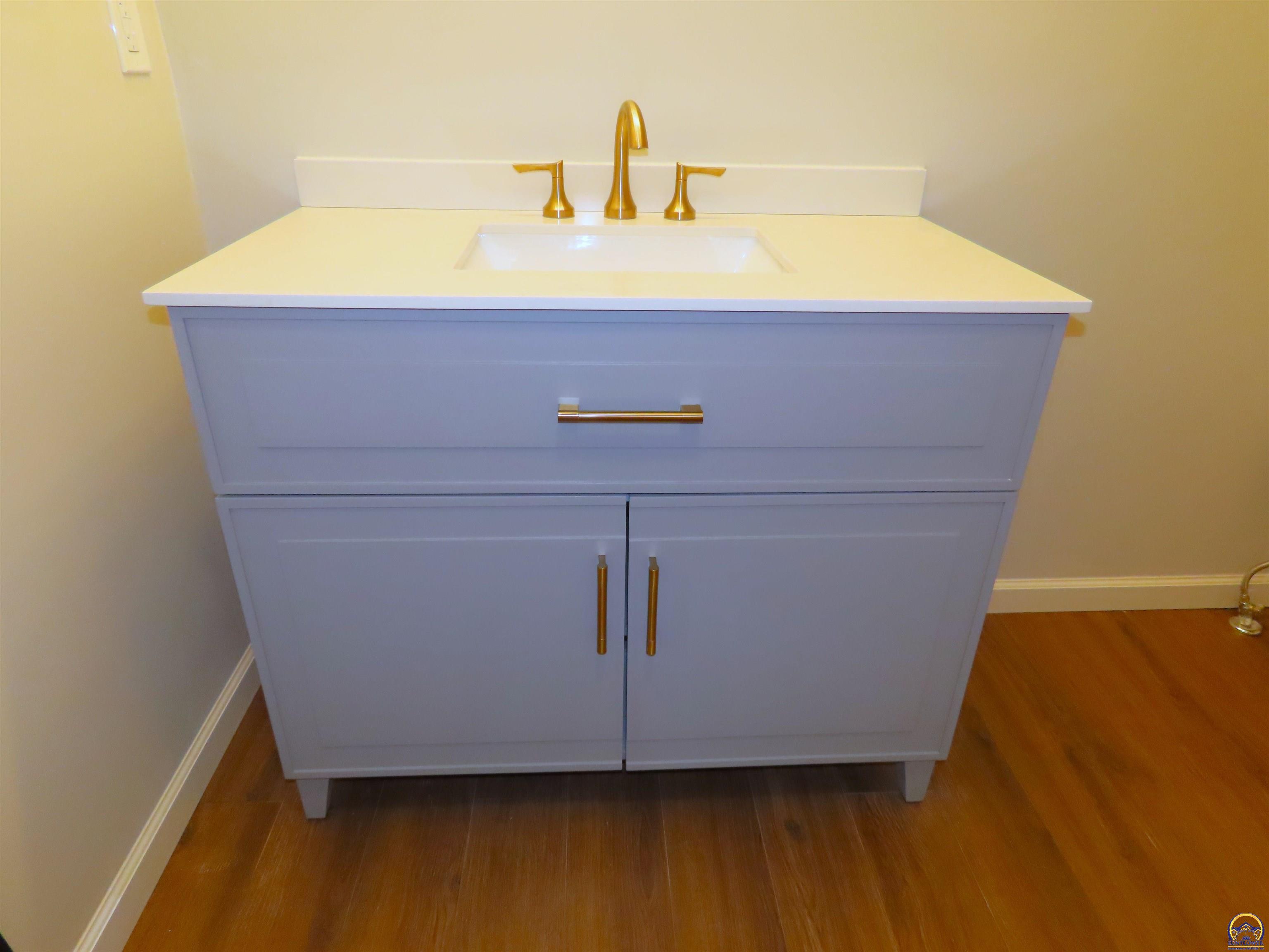 1021 Southwest Boswell Avenue Topeka, KS 66604 - Photo 17 of 22