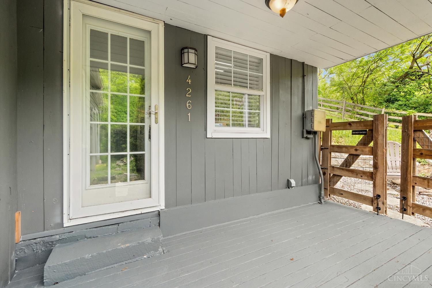 4261 Walton Creek Road Cincinnati, OH 45243 - Photo 3 of 31
