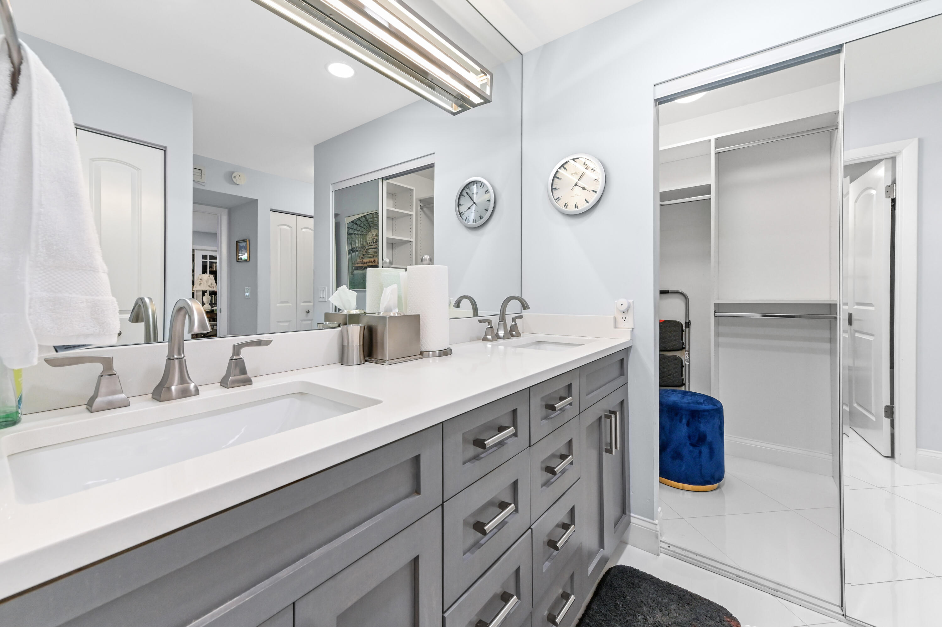 21827 Arriba Real, Unit 11K Boca Raton, FL 33433 - Photo 14 of 32 08 Bathroom 01
