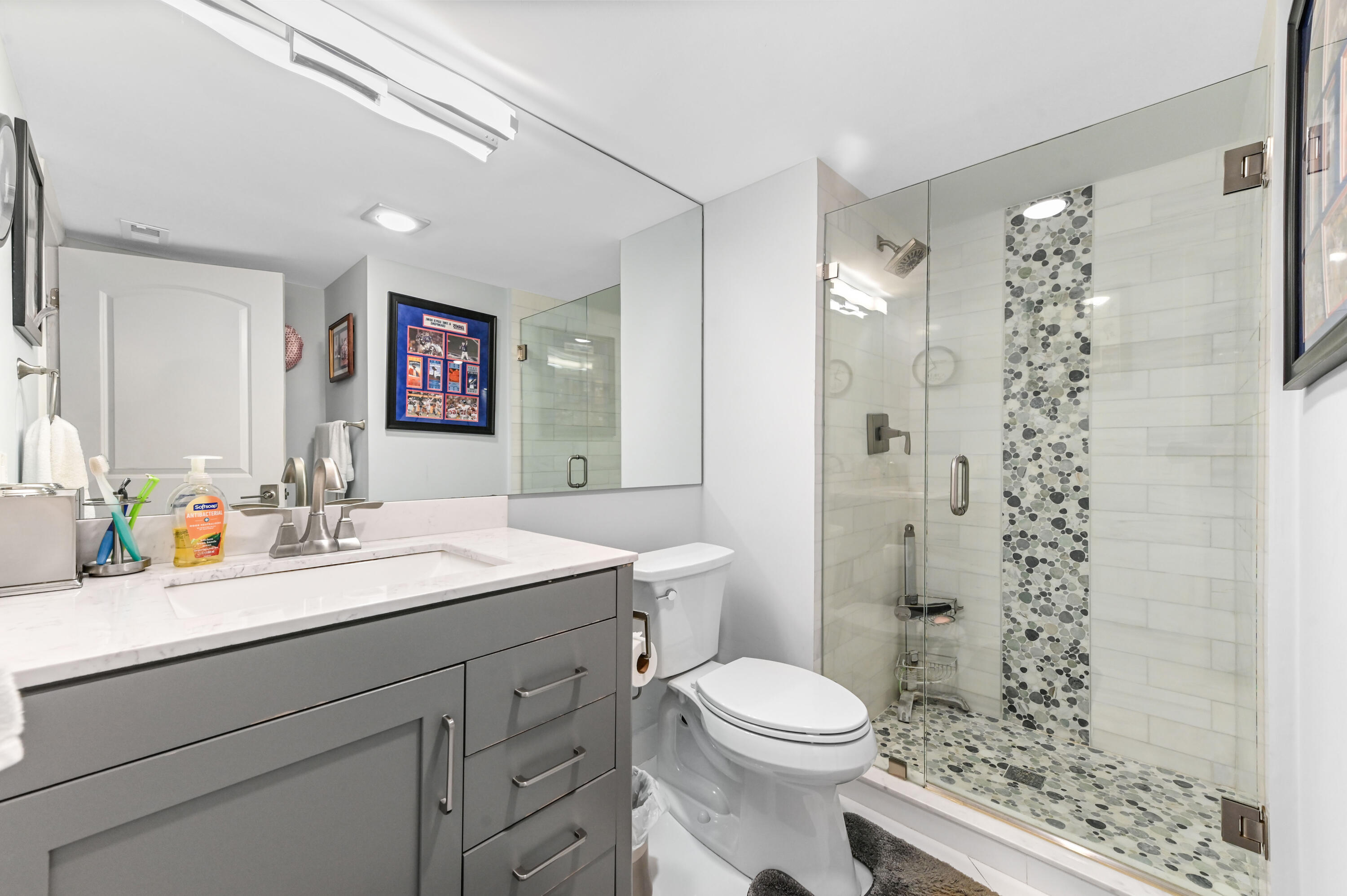 21827 Arriba Real, Unit 11K Boca Raton, FL 33433 - Photo 23 of 32 14 Bathroom 01