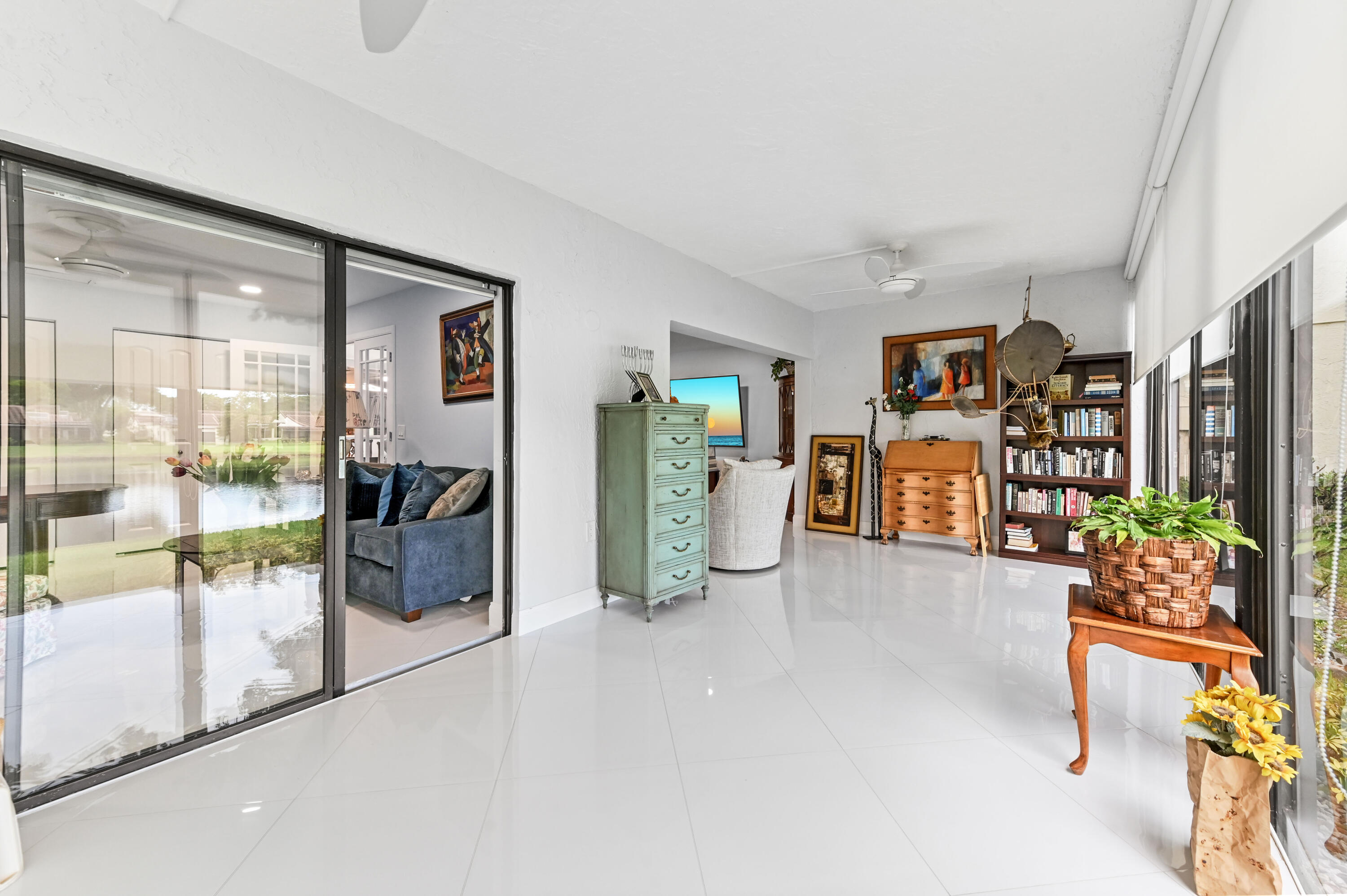 21827 Arriba Real, Unit 11K Boca Raton, FL 33433 - Photo 26 of 32 28 Florida room 01