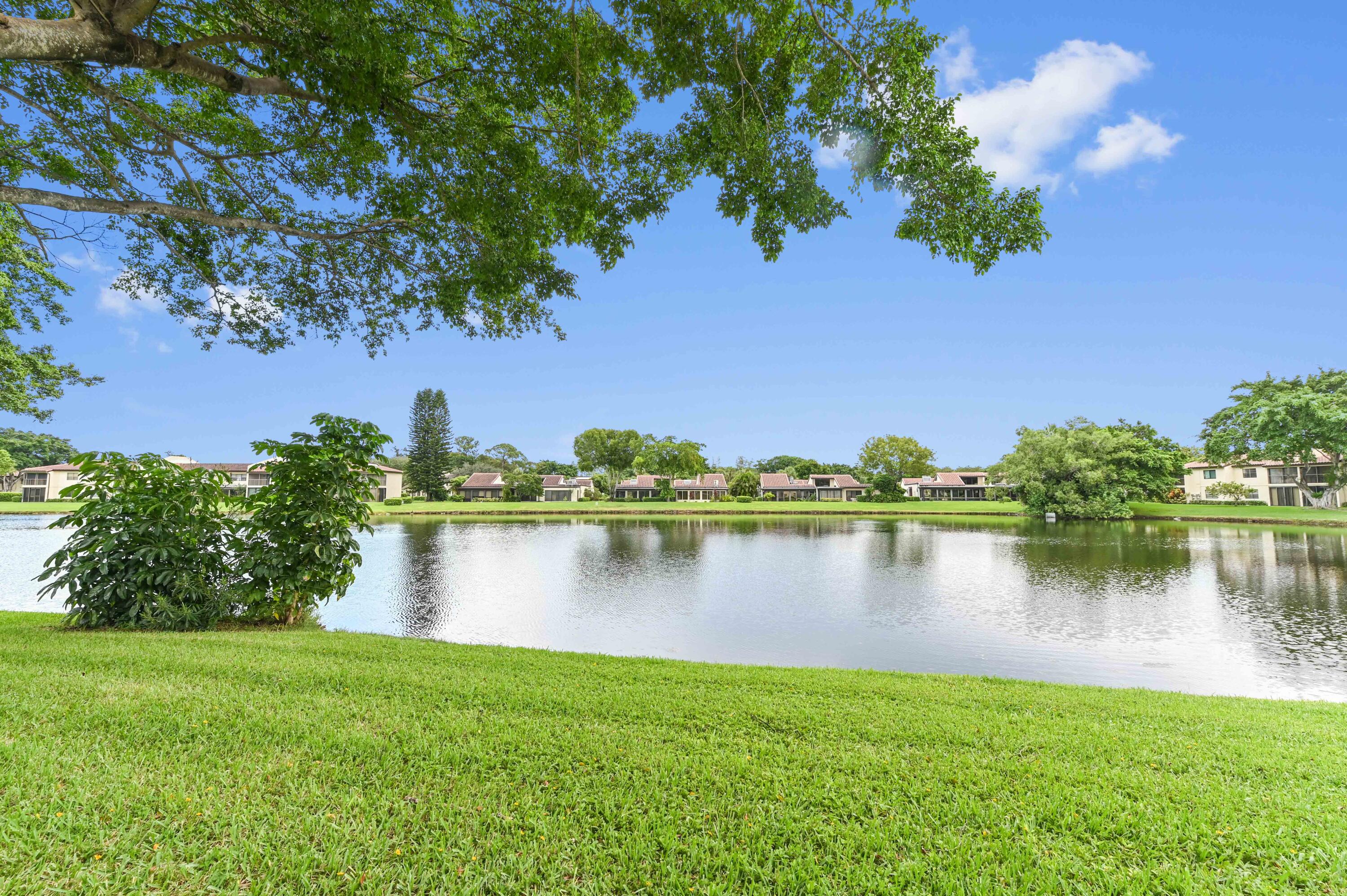21827 Arriba Real, Unit 11K Boca Raton, FL 33433 - Photo 30 of 32 33 Rear 03