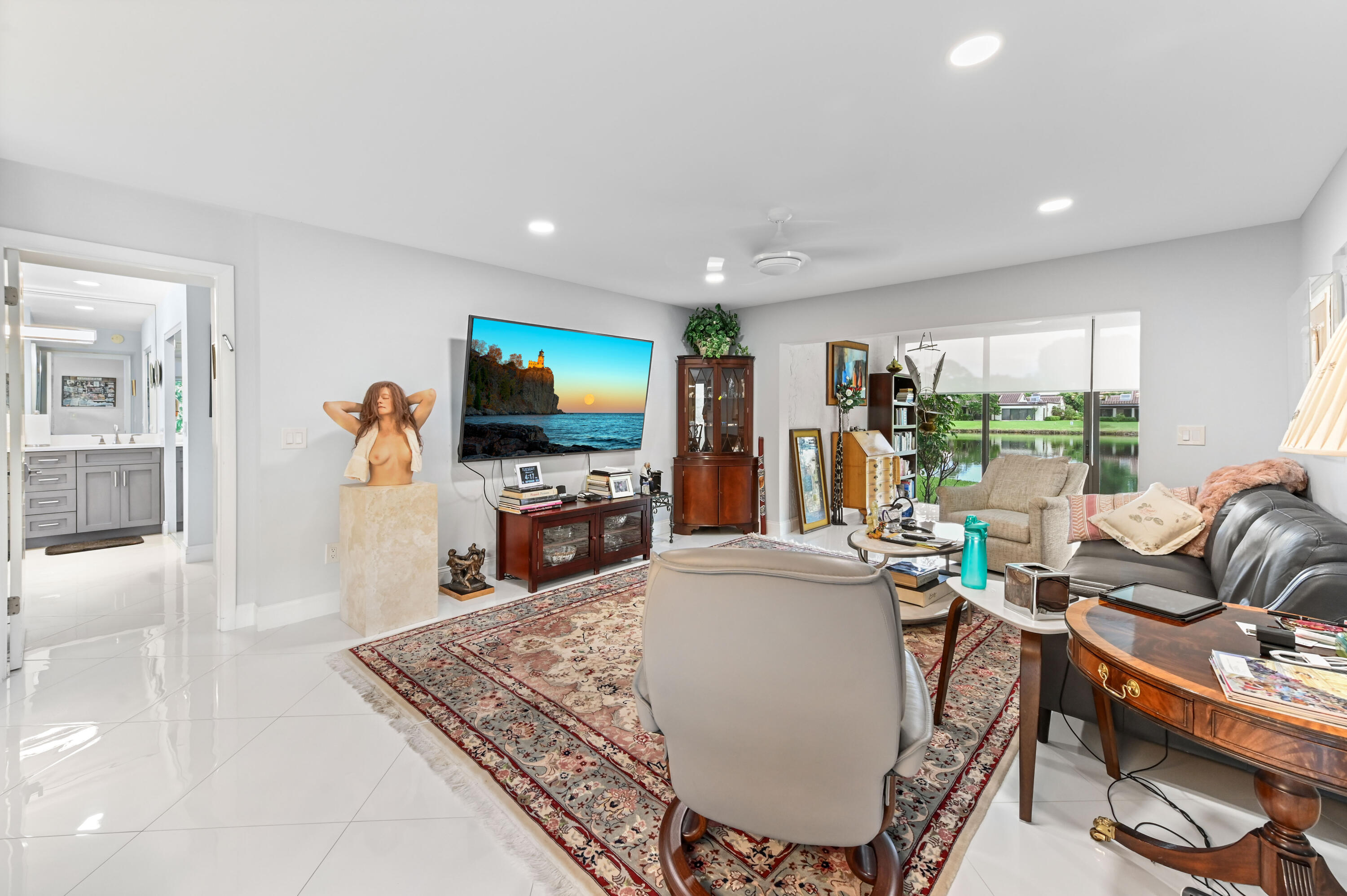 21827 Arriba Real, Unit 11K Boca Raton, FL 33433 - Photo 8 of 32 23 Living room 02