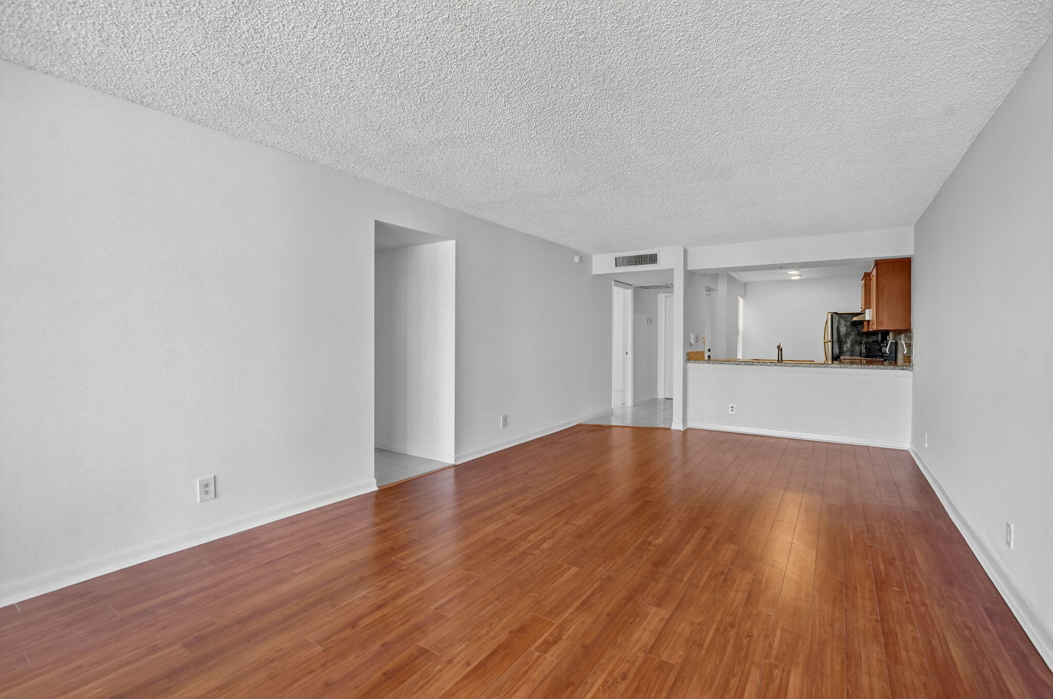 11 Royal Palm Way, Unit 3040 Boca Raton, FL 33432 - Photo 13 of 68 9-web-or-mls-DSC_1784